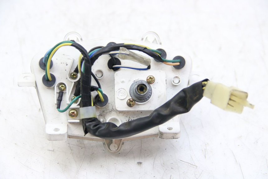 photo de SPEEDOMETER PEUGEOT KISBEE 2T 50 (2010 - 2017) - Product overview