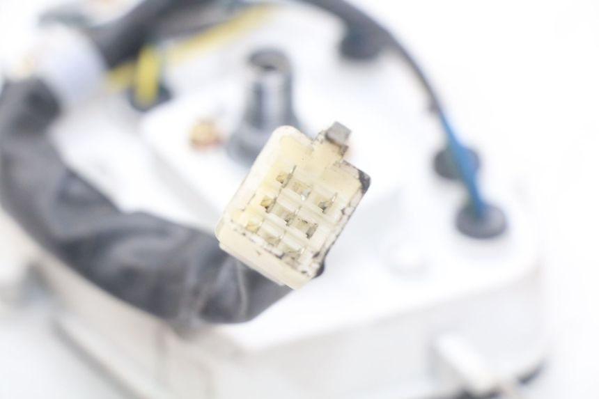 photo de SPEEDOMETER PEUGEOT KISBEE 4T 50 (2018 - 2022) - Fixing points details