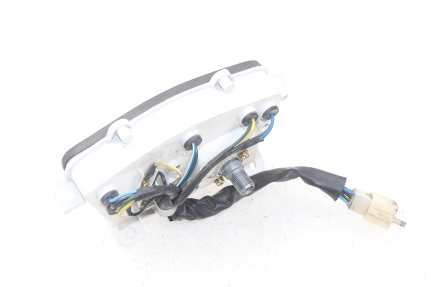 photo de SPEEDOMETER PEUGEOT KISBEE 4T 50 (2018 - 2022) - Surface and material condition