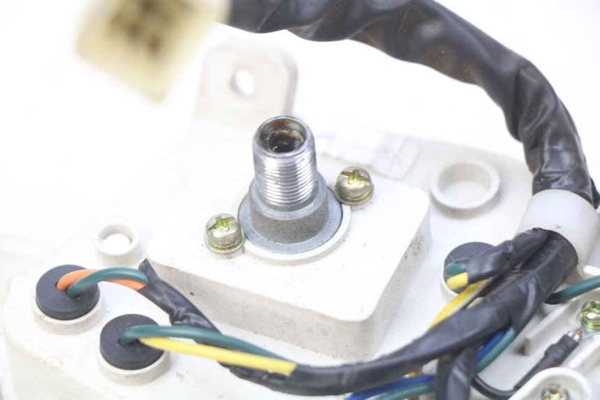 photo de SPEEDOMETER PEUGEOT KISBEE 4T 50 (2010 - 2017) - Alternative perspective