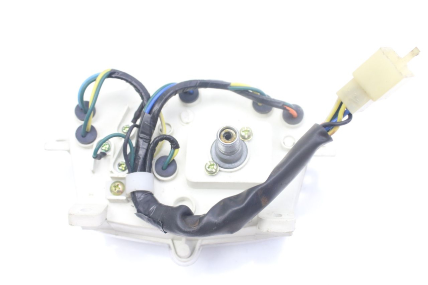 photo de SPEEDOMETER PEUGEOT KISBEE 4T 50 (2010 - 2017) - Technical close-up