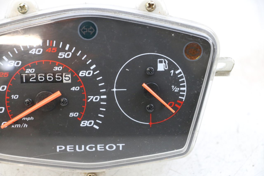 photo de SPEEDOMETER PEUGEOT KISBEE 4T 50 (2018 - 2022) - Surface and material condition