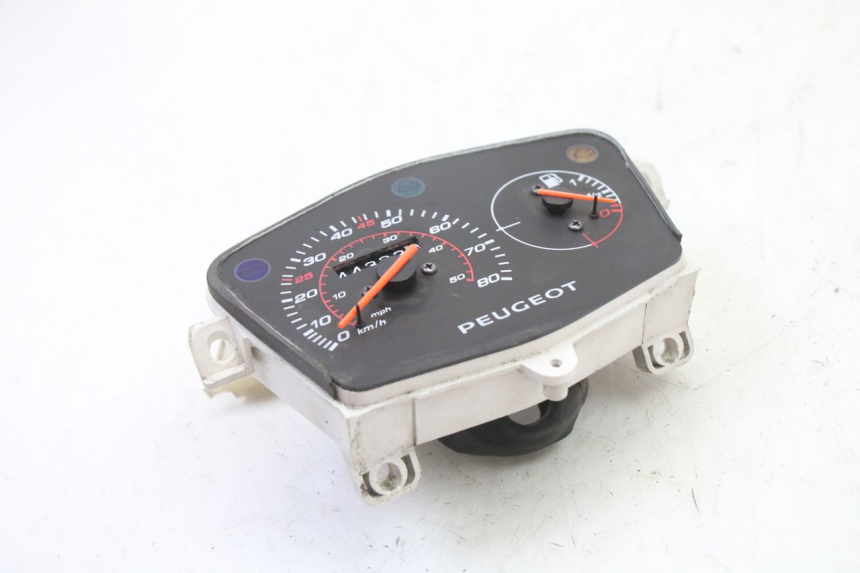 photo de SPEEDOMETER PEUGEOT KISBEE 4T 50 (2018 - 2022) - Technical close-up