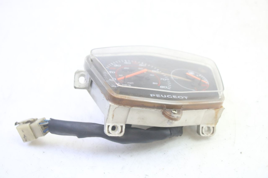 photo de SPEEDOMETER PEUGEOT KISBEE 4T 50 (2018 - 2022) - Technical close-up