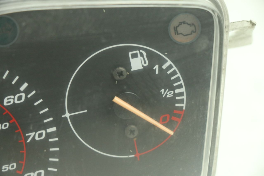 photo de SPEEDOMETER PEUGEOT KISBEE 4T 50 (2018 - 2022) - Zoom on usage condition