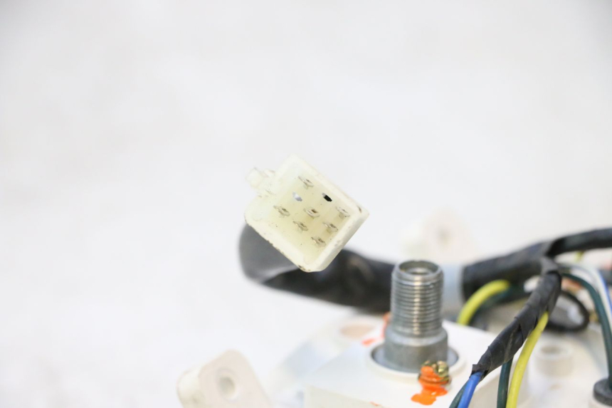 photo de SPEEDOMETER PEUGEOT KISBEE 4T 50 (2018 - 2022) - Surface and material condition