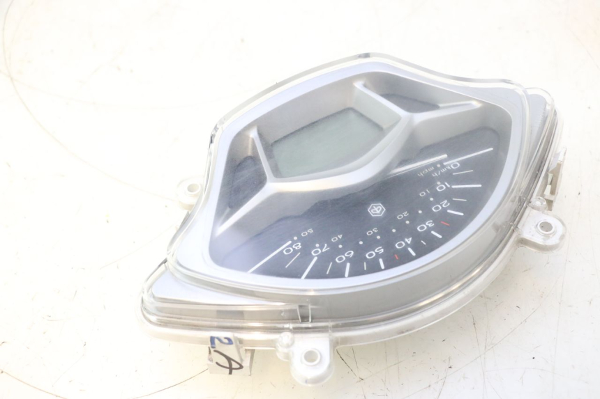 photo de SPEEDOMETER PIAGGIO LIBERTY IGET 4T 50 (2015 - 2020) - Alternative perspective