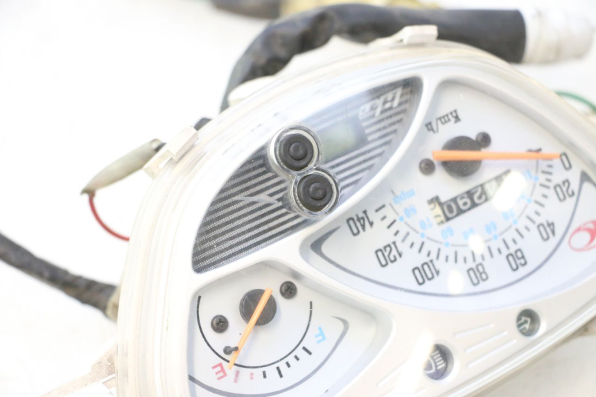 photo de SPEEDOMETER KYMCO LIKE 125 (2009 - 2016) - Alternative perspective