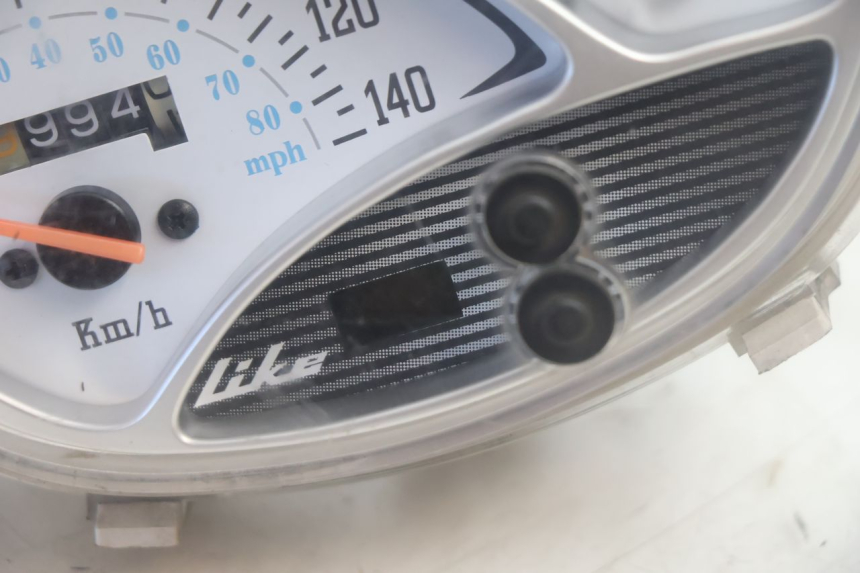 photo de SPEEDOMETER KYMCO LIKE 125 (2009 - 2016) - Alternative perspective