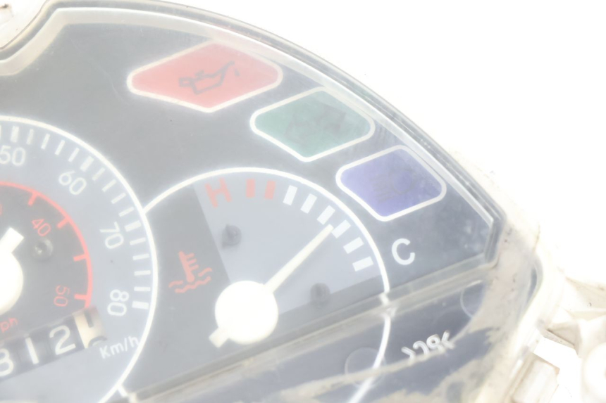 photo de SPEEDOMETER PEUGEOT LUDIX BLASTER 50 (2006 - 2014) - Zoom on usage condition
