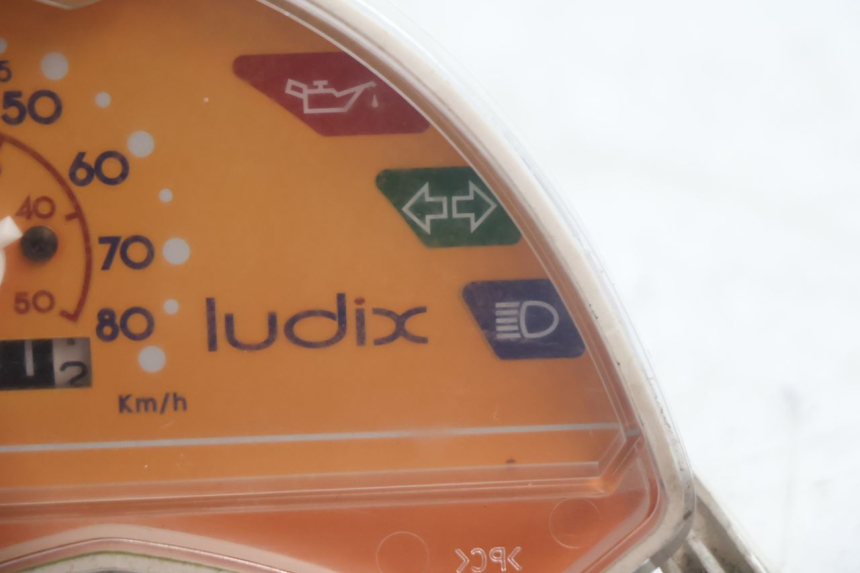 photo de SPEEDOMETER PEUGEOT LUDIX PRO 2T 50 (2010 - 2017) - Zoom on usage condition