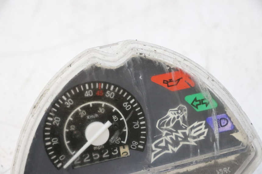 photo de SPEEDOMETER PEUGEOT LUDIX SNAKE 2T 50 (2004 - 2014) - Zoom on usage condition
