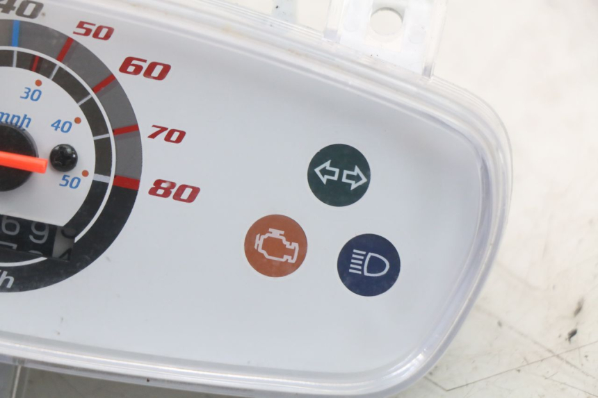 photo de SPEEDOMETER MASH LEGEND'R 4T 50 (2021 - 2025) - Technical close-up