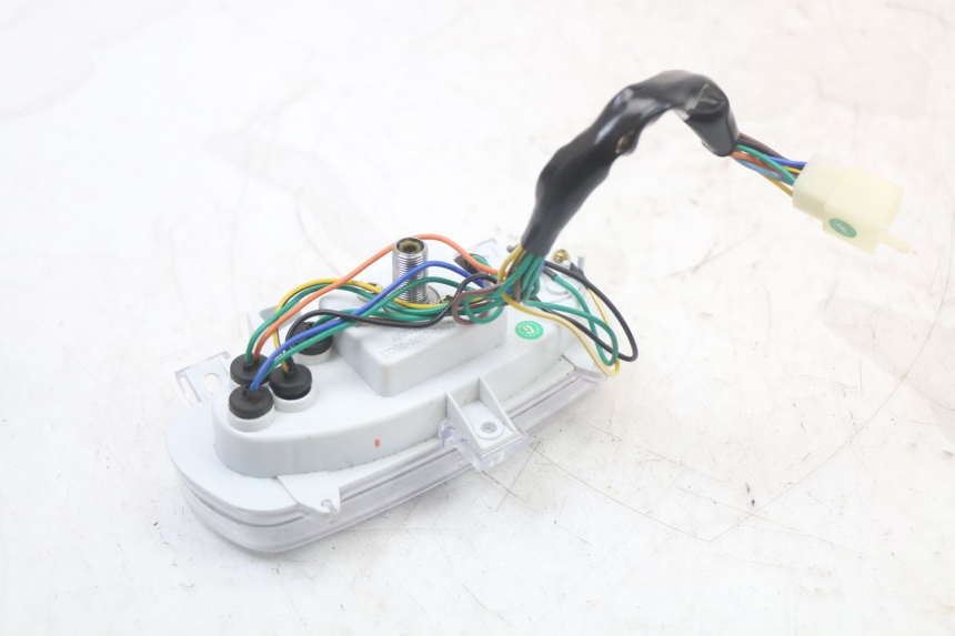 photo de SPEEDOMETER MASH LEGEND'R 4T 50 (2021 - 2025) - Surface and material condition