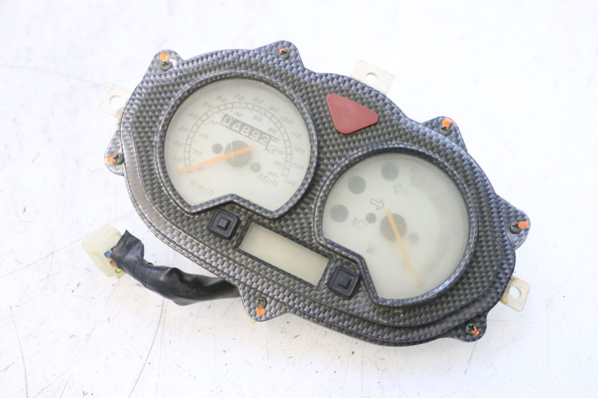 photo de SPEEDOMETER KEEWAY MATRIX RX9 125 (2006 - 2007) - Fixing points details