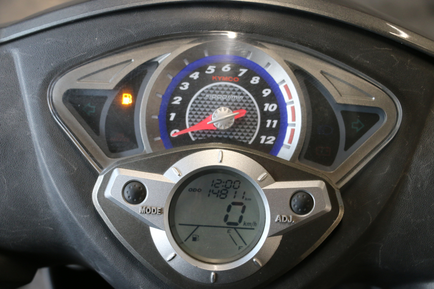 photo de SPEEDOMETER KYMCO MOVIE S 125 (2009 - 2018) - Alternative perspective