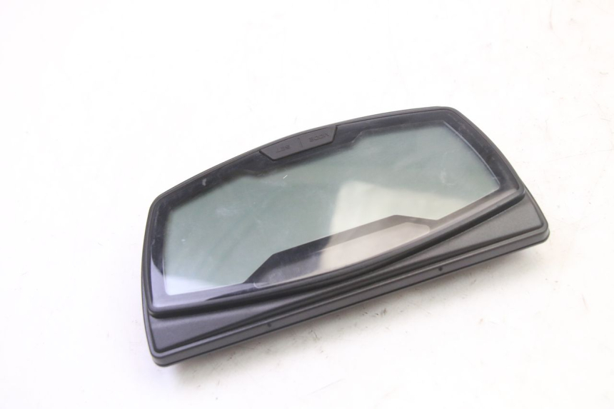 photo de SPEEDOMETER PIAGGIO MP3 HPE 310 (2024 - 2025) - Alternative perspective