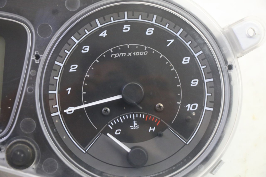 photo de SPEEDOMETER PIAGGIO MP3 HPE 350 (2018 - 2020) - Alternative perspective