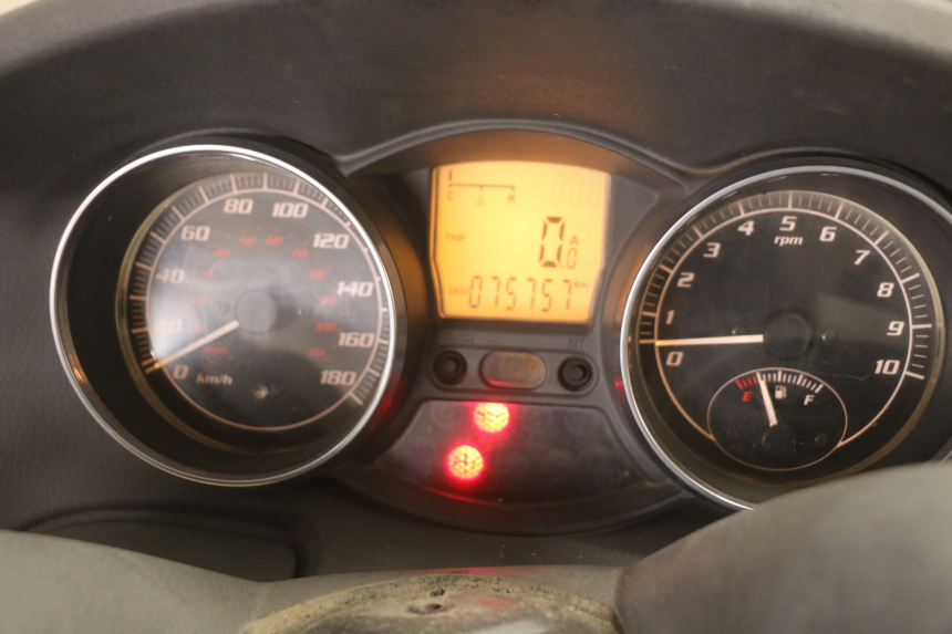 photo de SPEEDOMETER PIAGGIO MP3 LT 400 (2007 - 2012) - Supplementary product photo