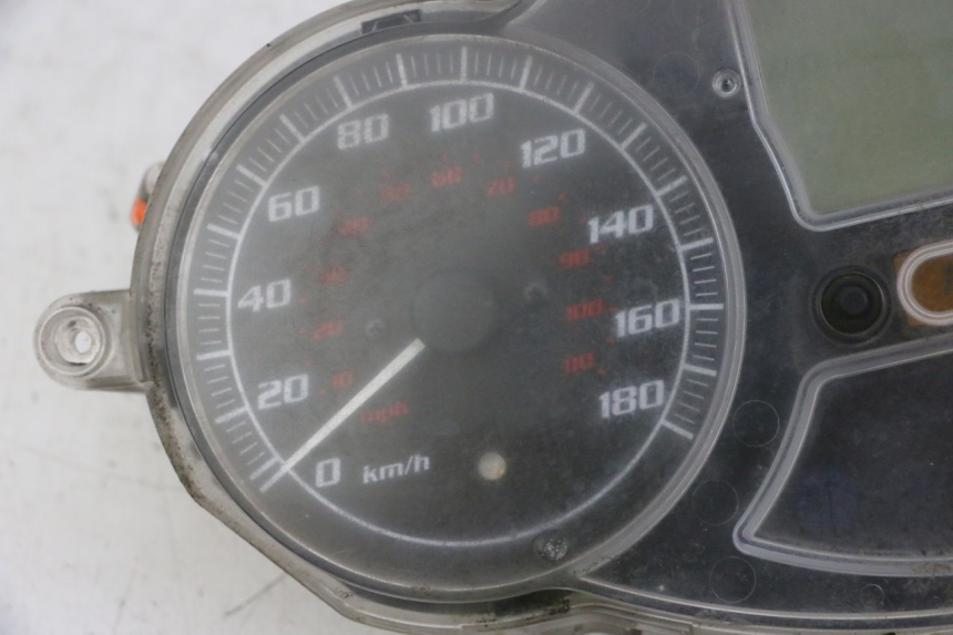 photo de SPEEDOMETER PIAGGIO MP3 LT 400 (2007 - 2012) - Used quality zoom