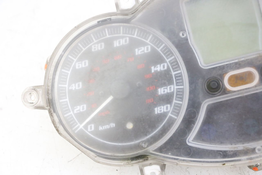 photo de SPEEDOMETER PIAGGIO MP3 LT 400 (2007 - 2012) - Spare part profile view