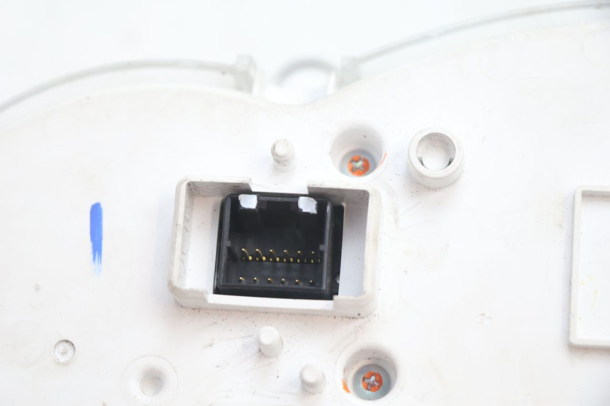 photo de SPEEDOMETER PIAGGIO MP3 LT 300 (2010 - 2016) - Surface and material condition