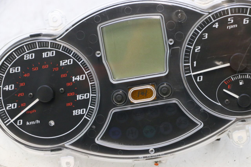 photo de SPEEDOMETER PIAGGIO MP3 LT 400 (2007 - 2012) - Component zoom