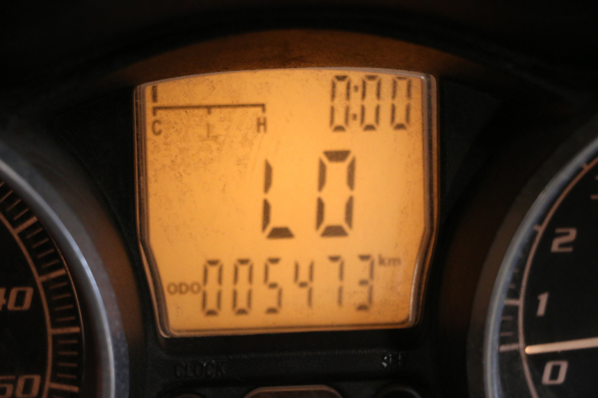 photo de SPEEDOMETER PIAGGIO MP3 LT 400 (2007 - 2012) - Zoom on usage condition