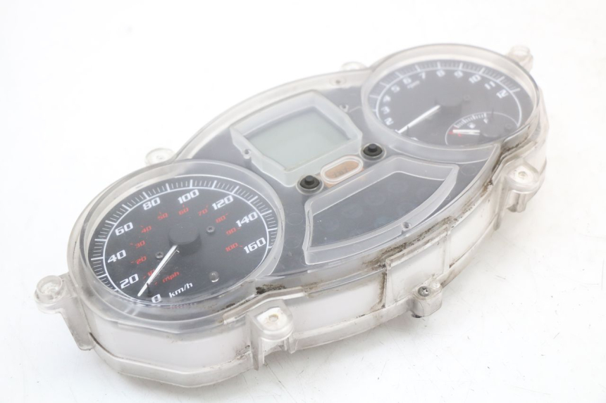 photo de SPEEDOMETER PIAGGIO MP3 125 (2006 - 2014) - Surface and material condition