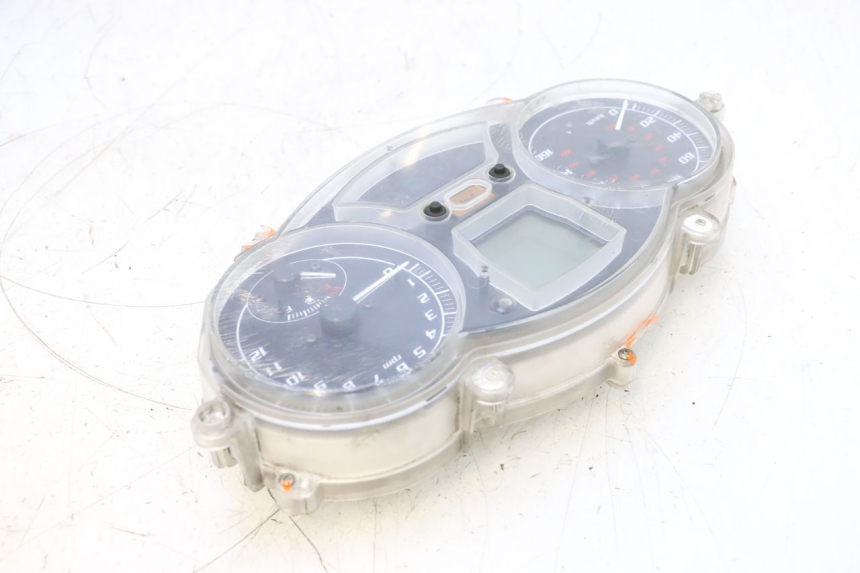 photo de SPEEDOMETER PIAGGIO MP3 RL 250 (2006 - 2010) - Additional view of the item