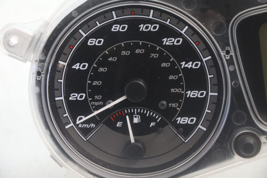 photo de SPEEDOMETER PIAGGIO MP3 500 (2016 - 2018) - Component detail