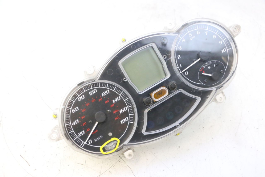 photo de SPEEDOMETER PIAGGIO MP3 500 (2011 - 2015) - Main view