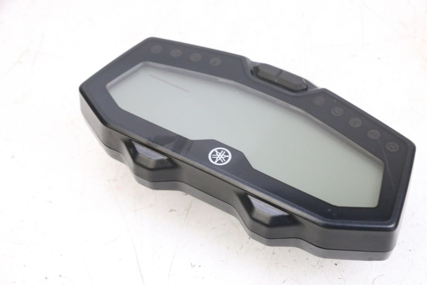 photo de SPEEDOMETER YAMAHA MT-07 MT07 ABS 700 (2018 - 2020) - Distinctive features