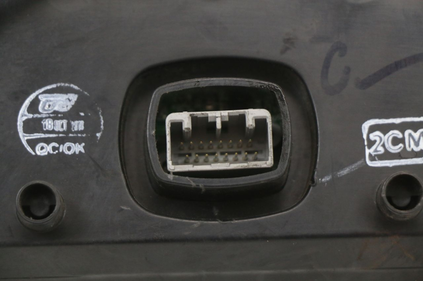 photo de SPEEDOMETER MBK MW TRYPTIK 125 (2014 - 2016) - Surface and material condition