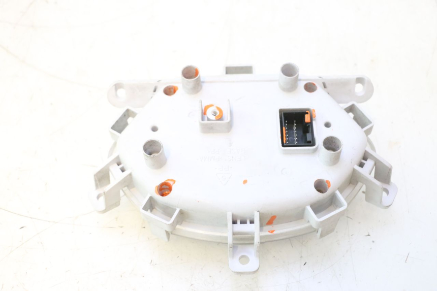photo de SPEEDOMETER KYMCO LIKE 4T 50 (2019 - 2025) - Surface and material condition