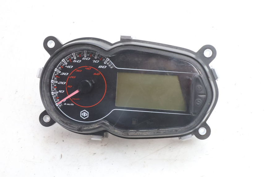 photo de SPEEDOMETER PIAGGIO NEW TYPHOON 50 (2018 - 2021) - Main view
