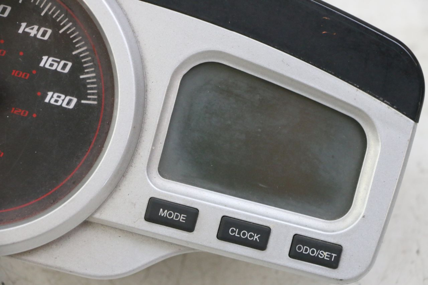 photo de SPEEDOMETER GILERA NEXUS 125 (2009 - 2013) - Additional view of the item