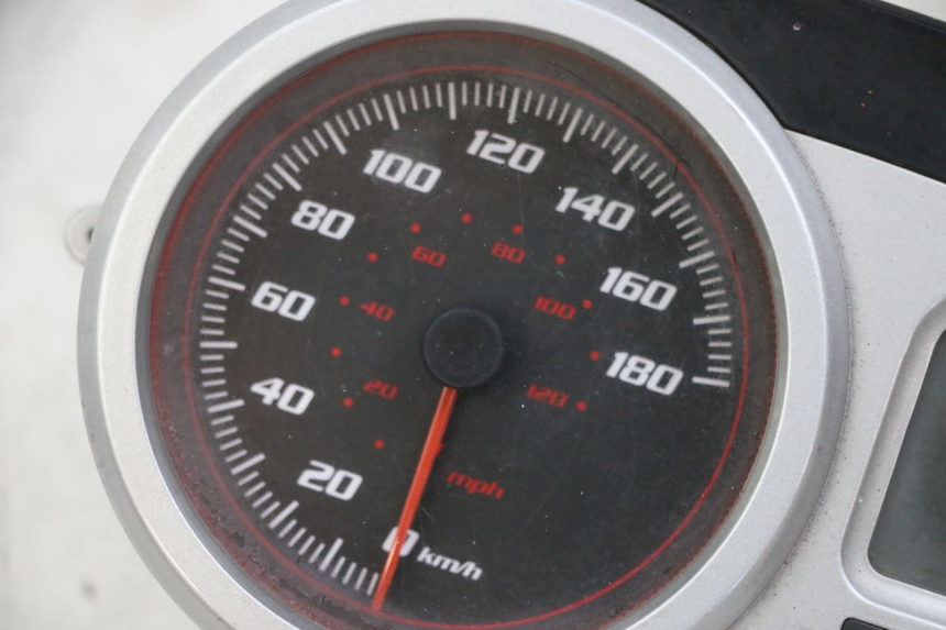 photo de SPEEDOMETER GILERA NEXUS 125 (2009 - 2013) - Distinctive features