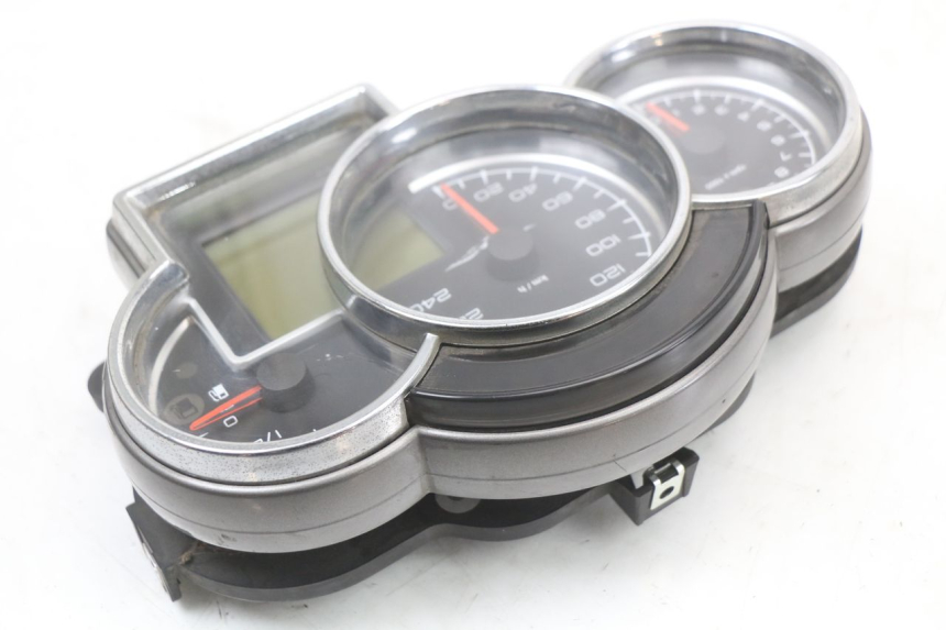 photo de SPEEDOMETER MOTO GUZZI NORGE 8V GT 1200 (2011 - 2016) - Surface and material condition