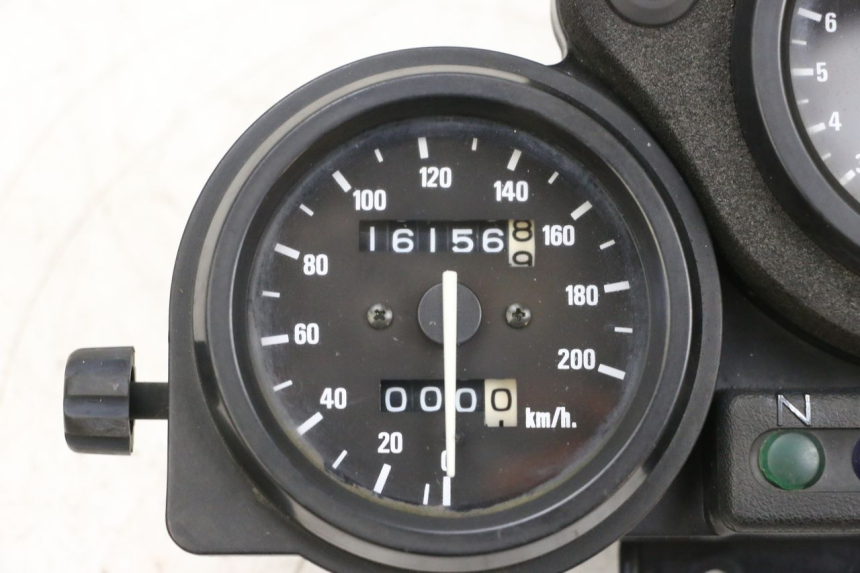 photo de SPEEDOMETER HONDA NSR R 125 (1994 - 2003) - Focus on structure
