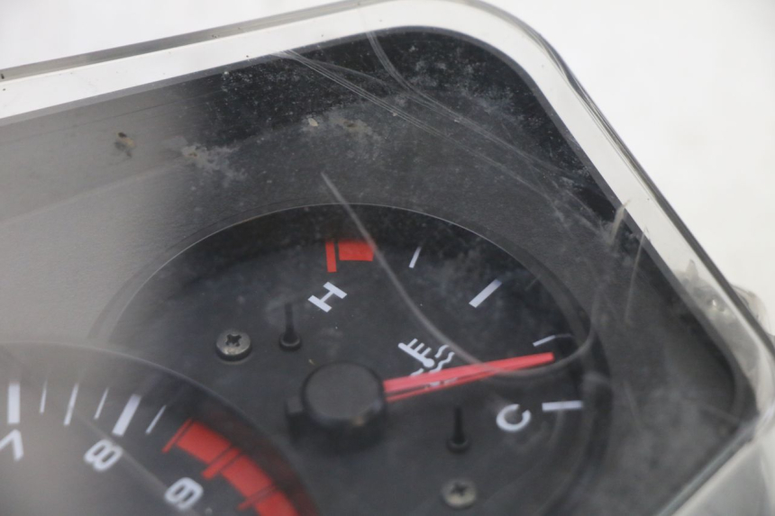 photo de SPEEDOMETER HONDA NTV DEAUVILLE ABS 700 (2007 - 2016) - Surface and material condition