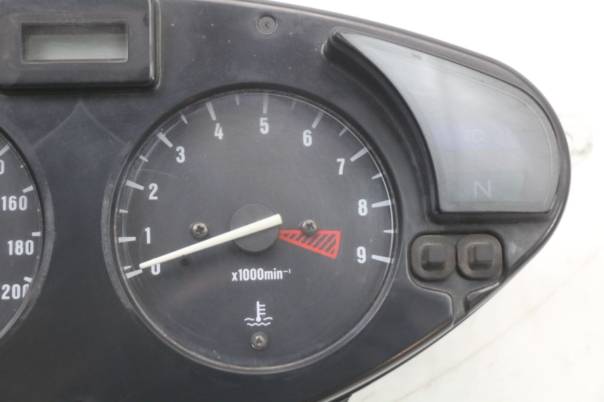 photo de SPEEDOMETER HONDA NTV DEAUVILLE 650 (1998 - 2001) - Alternative perspective