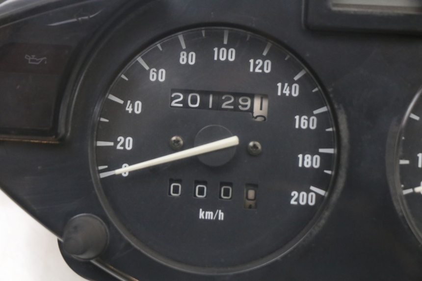 photo de SPEEDOMETER HONDA NTV DEAUVILLE 650 (1998 - 2001) - Zoom on usage condition