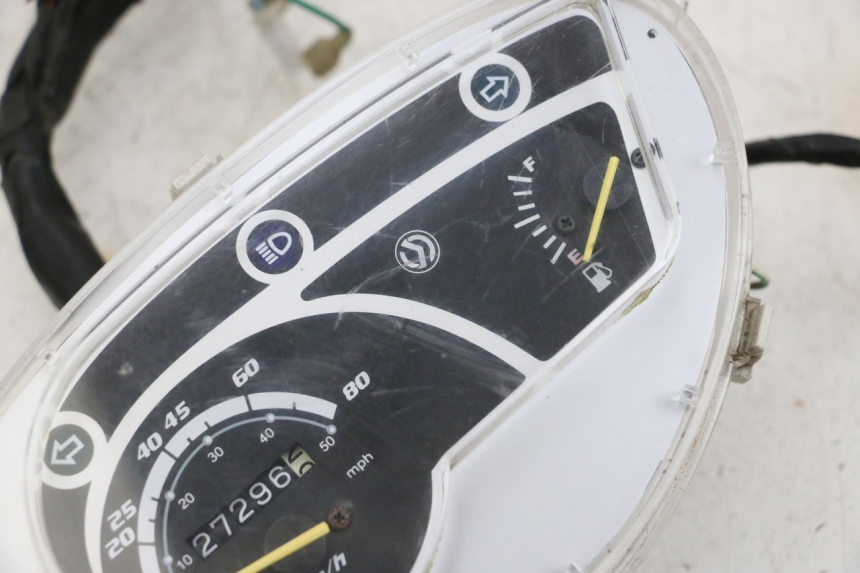 photo de SPEEDOMETER SYM ORBIT 2 4T 50 (2008 - 2017) - Alternative perspective