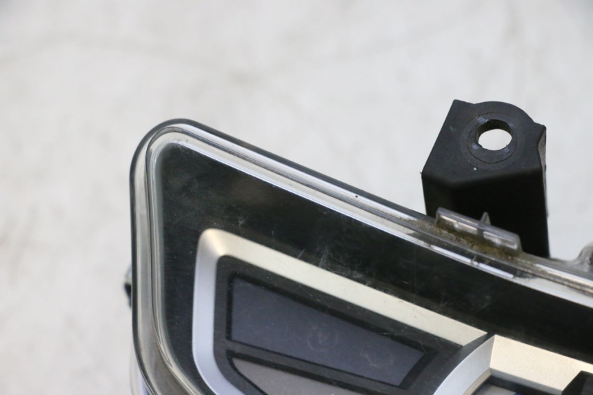photo de SPEEDOMETER HONDA PCX (JF57/JF64) 125 (2014 - 2018) - Product overview
