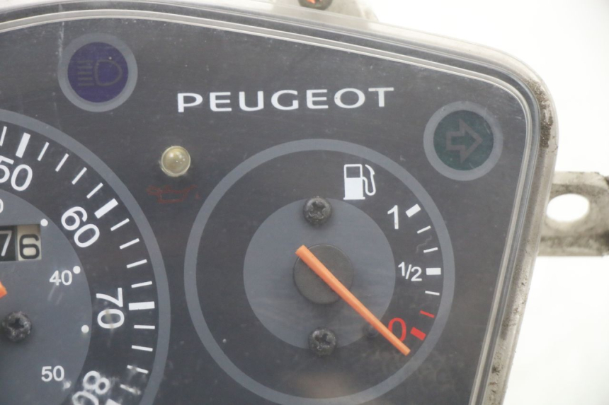 photo de SPEEDOMETER PEUGEOT KISBEE 2T 50 (2010 - 2017) - Zoom on usage condition