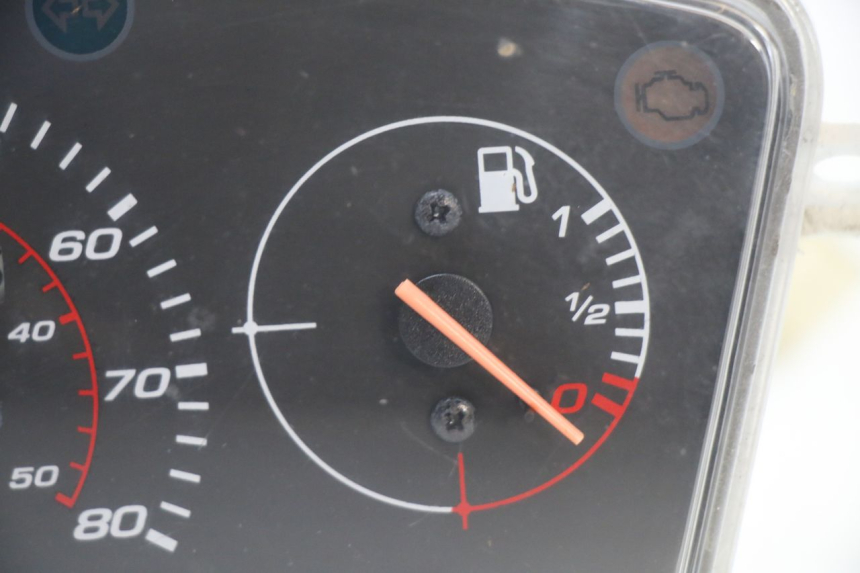 photo de SPEEDOMETER PEUGEOT KISBEE 4T 50 (2018 - 2022) - Zoom on usage condition