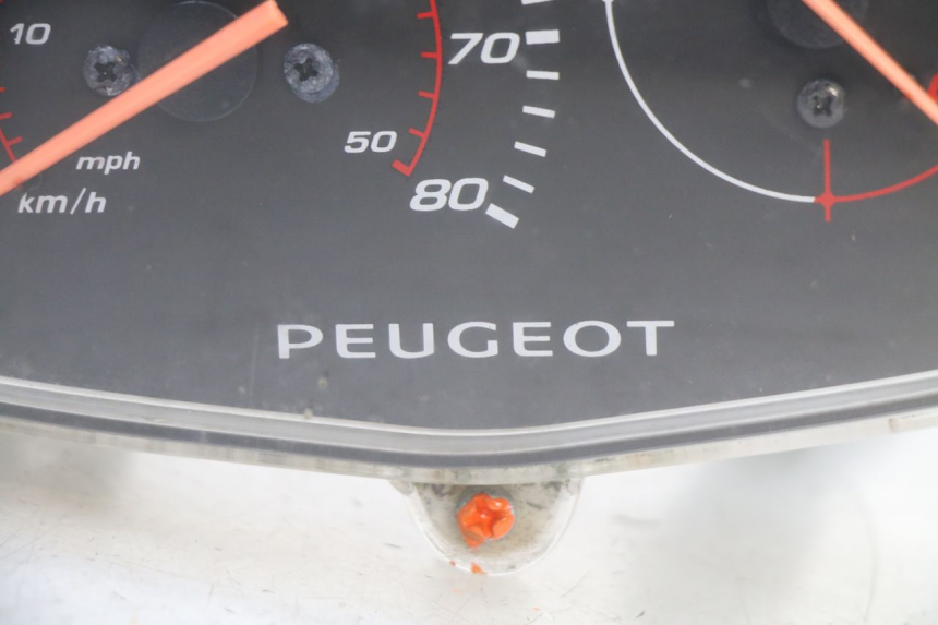 photo de SPEEDOMETER PEUGEOT KISBEE 4T 50 (2018 - 2022) - Alternative perspective