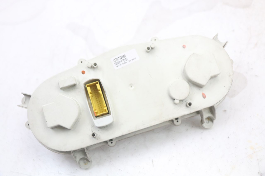 photo de SPEEDOMETER PEUGEOT SATELIS 125 (2010 - 2012) - Fixing points details