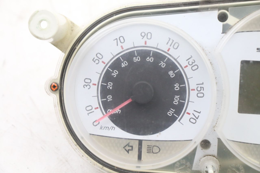 photo de SPEEDOMETER PEUGEOT SATELIS COMPRESSOR K15 125 (2006 - 2009) - Component detail